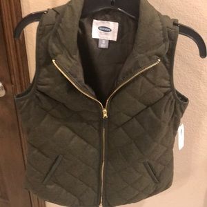 Brand new Old Navy green vest